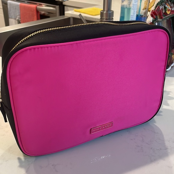 🎀Prada Vanity Case Candy Pink/Gold new - Picture 17 of 17